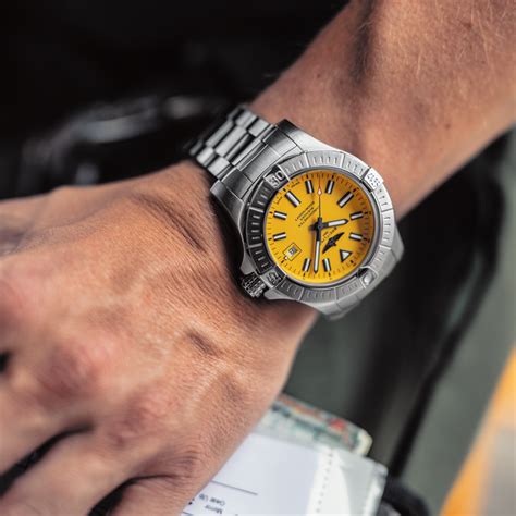 breitling avenger seawolf gelb|breitling avenger automatic 45 seawolf.